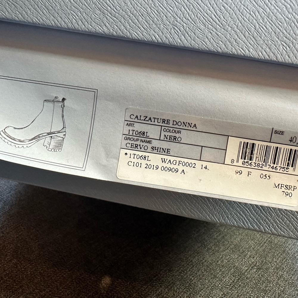 Prada Black Heeled Boots with Chunky Heel - Picture 4 of 14